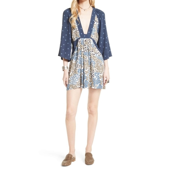 Free People Dresses & Skirts - Free People Floral Mini Dress size L